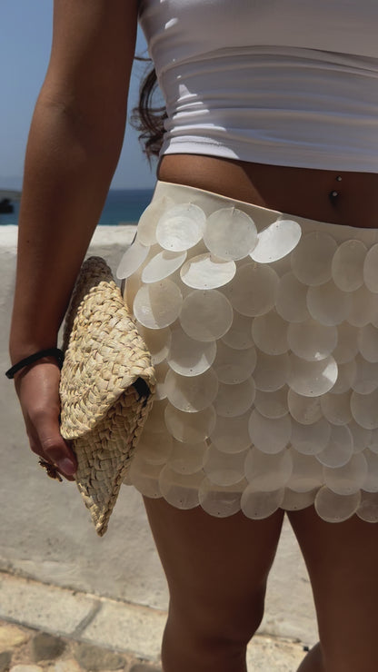 Shell skirt